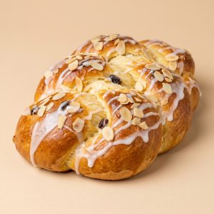 Osterzopf (Teig wie Osterbrot)